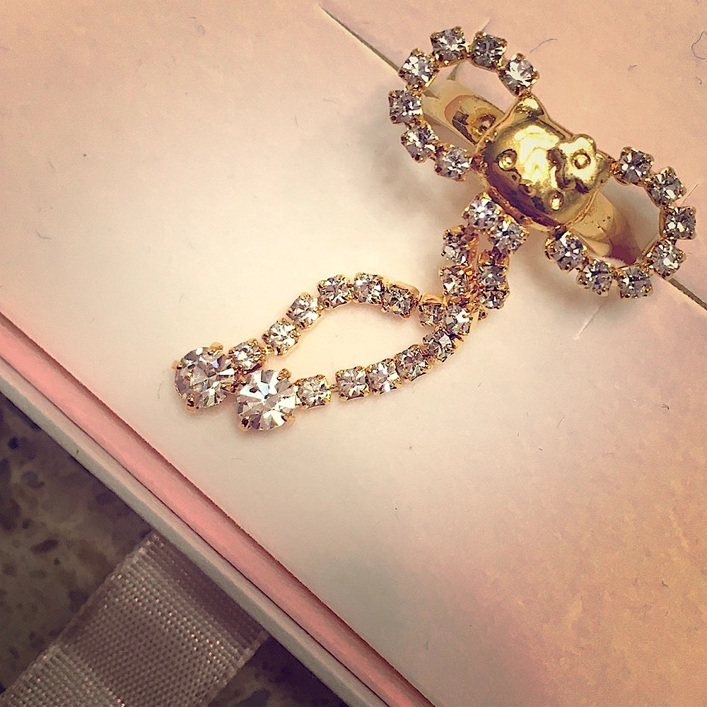 💍 Sanrio Japan exclusive Hello Kitty gold bow ring kawaii
